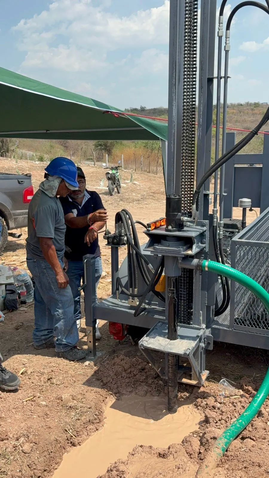 Perforadora MP-150 diésel de Mex Perforadoras trabajando en obra